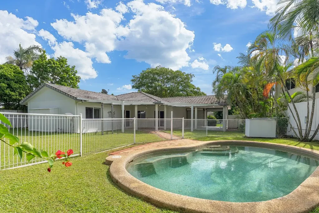 RENT IN PARADISE | Kewarra Beach