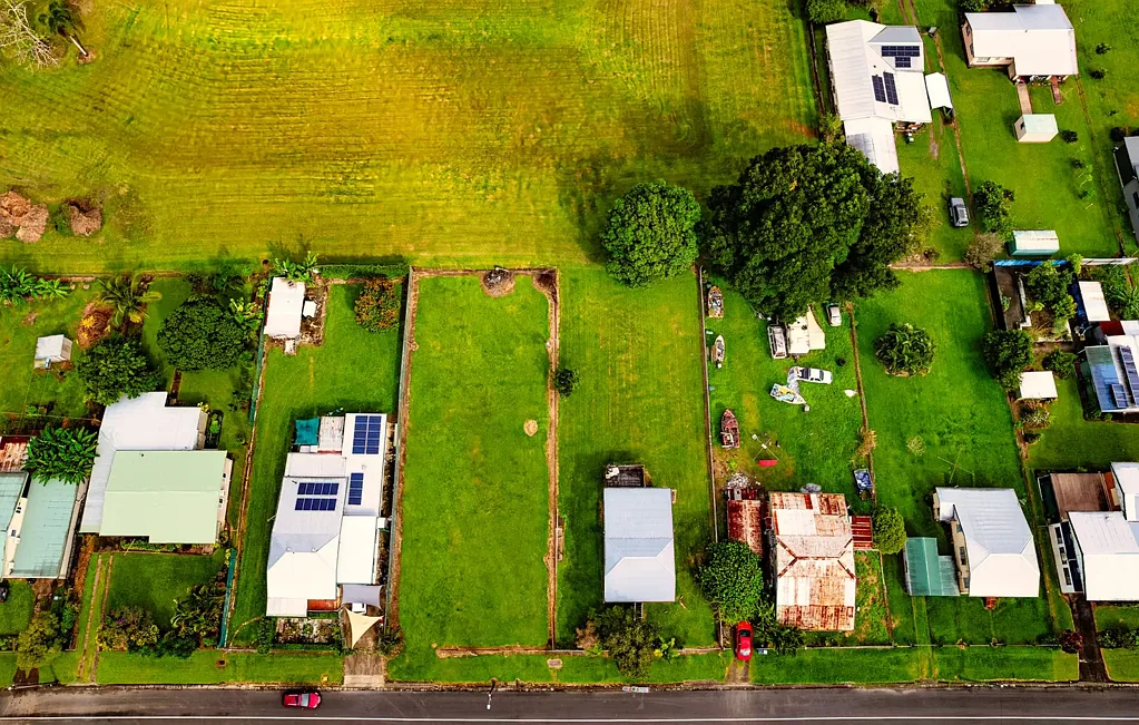 Innisfail  How about an old school quarter acre block?