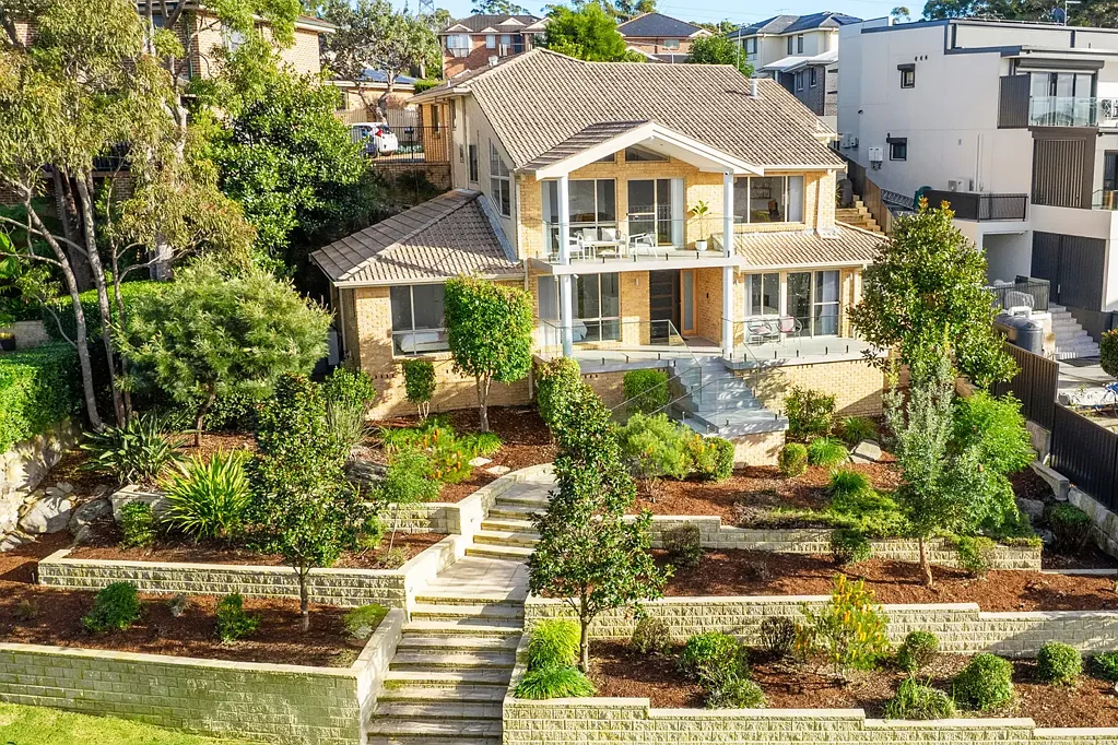 Barden Ridge 5침실 Elevated Family Living with Scenic Outdoor Appeal
