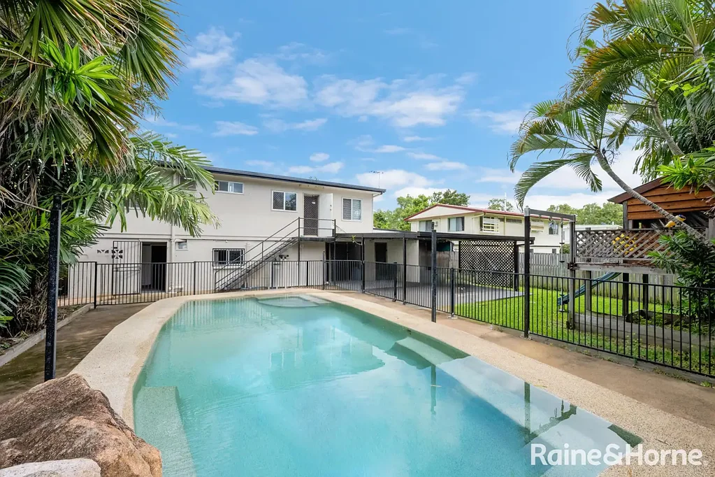 Douglas 4 Bedroom 9 Chauncy Street, Douglas - Lifestyle, Flexibility & Exceptional Investment Potential
