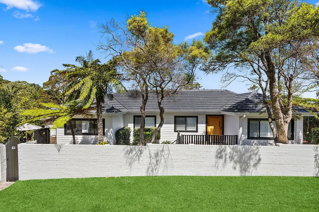 Mangerton 3 Bedroom Charming Family Home in a sort after suburb