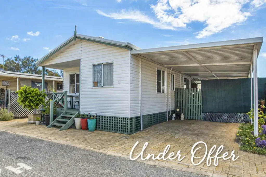 Furnissdale 2ਬੈੱਡਰੂਮ River Glades Private Estate Furnissdale - Resort Style Living on the Banks of th