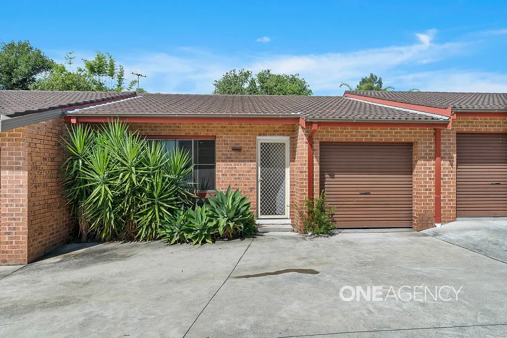LOW-MAINTENANCE LIVING IN A CENTRAL BOMADERRY LOCATION