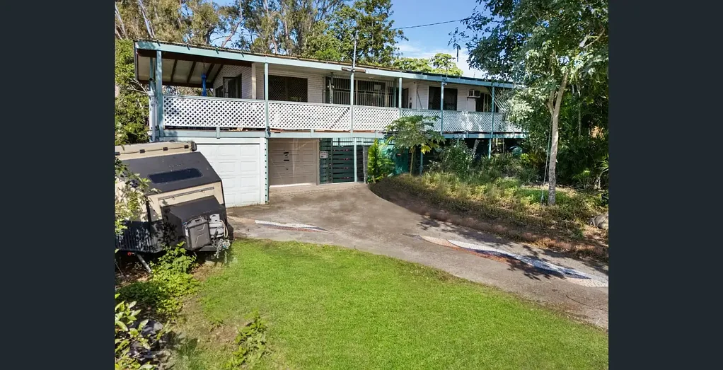 Riverview 3 Slaapkamer FANTASTIC DEVELOPMENT OPPORTUNITY
