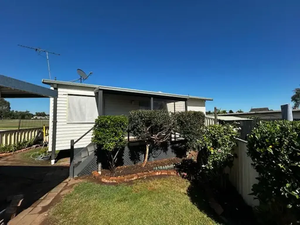 Charming Granny Flat - Water Included