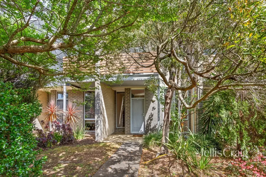 Modern Comfort in a Quiet Cul-de-Sac Setting