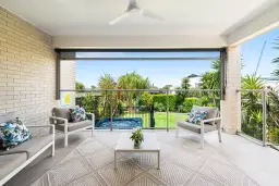 13b Ashbourne Terrace, Biggera Waters