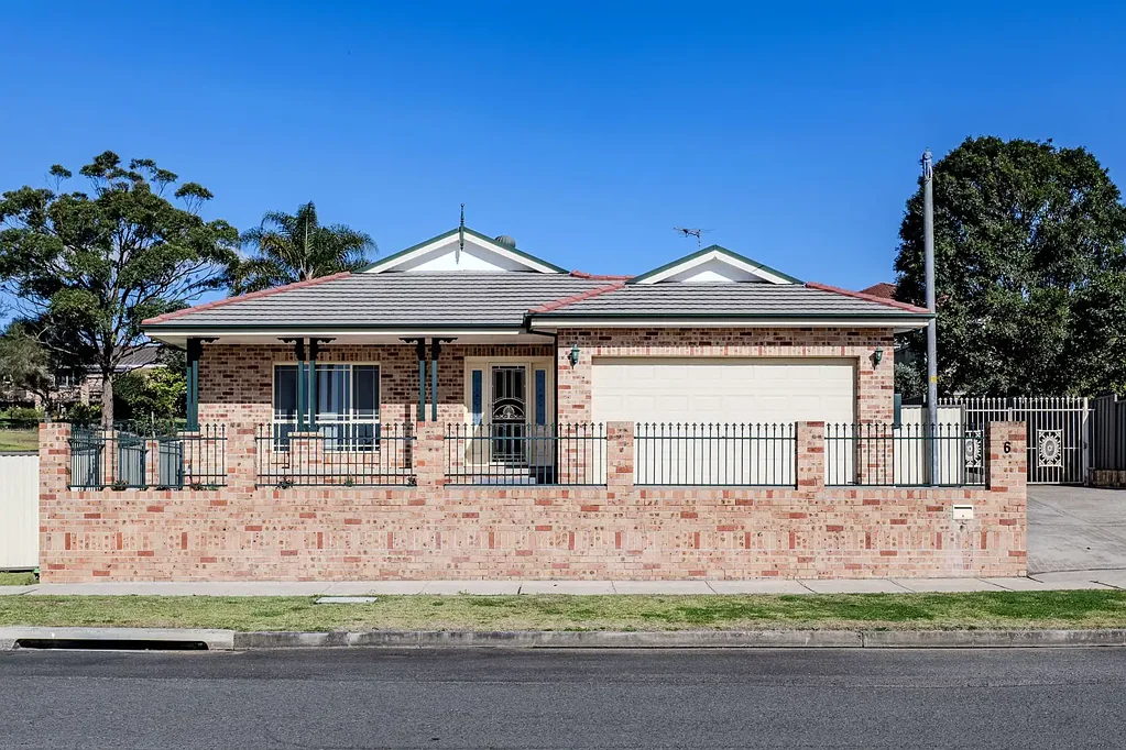 Spacious Family Home in the Heart of Luddenham