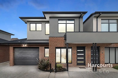 Epping 2Kwarto Stylish Two-Storey Unit with Light-Filled Living