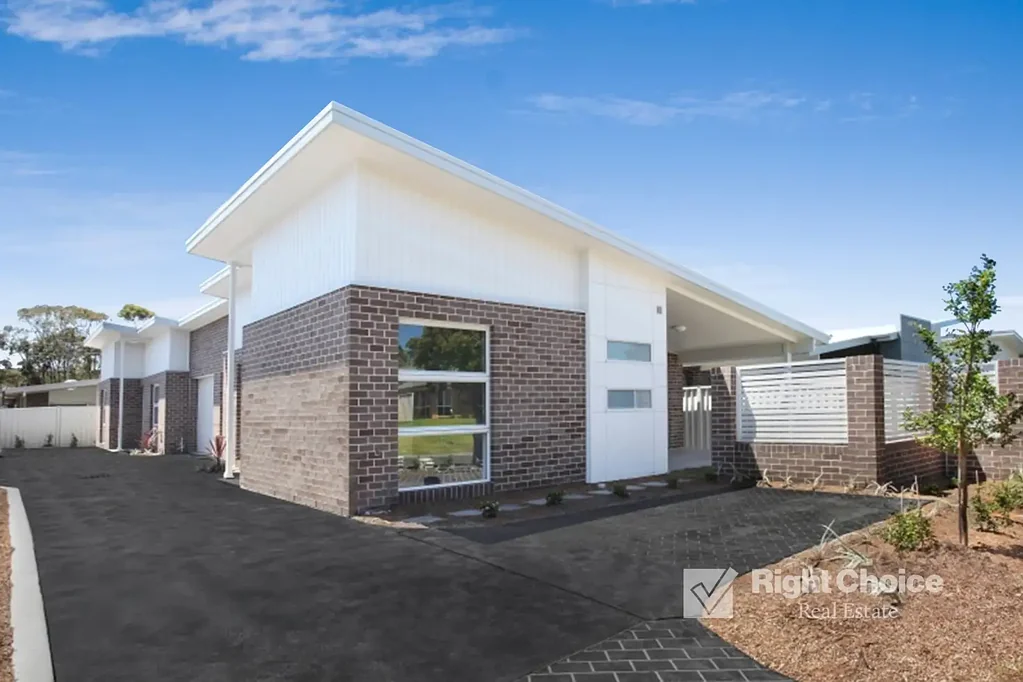 1/19 Tabourie Close, Flinders, NSW 2529