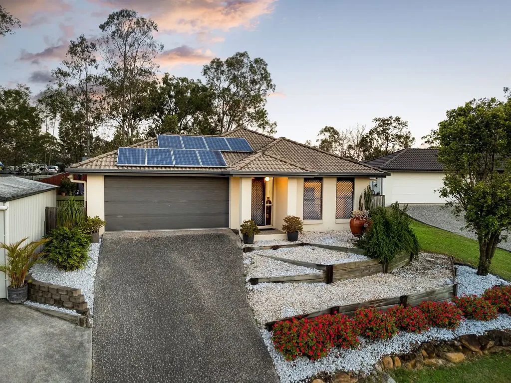 22 Eric Drive, Blackstone, QLD 4304