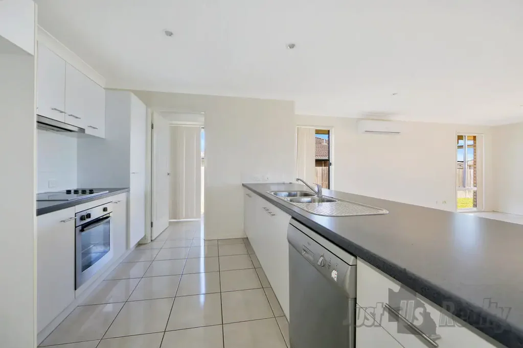 Spacious Family Home in Kalkie