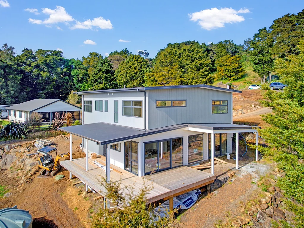 Tikipunga 3 Bedroom Take the High Ground on Watercourse Way