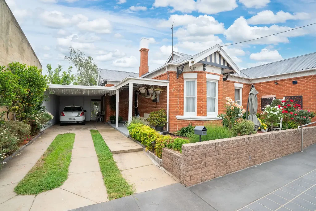 Culcairn 4房  Endless Character, Space & Potential in the Heart of Culcairn
