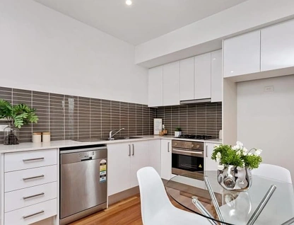 9/11 Winifred Street, Essendon, North Melbourne, 2 غرف, 1 حمامات, Townhouse