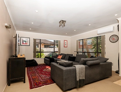 102A Hutton Street, Otahuhu, Auckland City, 4 कमरे, 2 बाथरूम, House