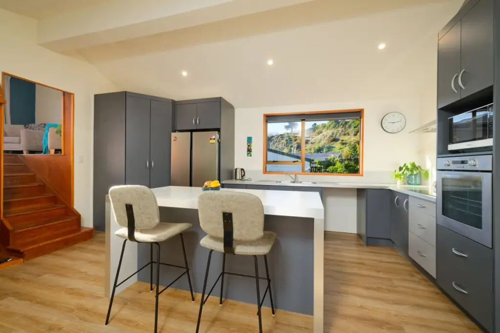 Kaikoura 3침실 Split-Level Charmer With Spectacular Views