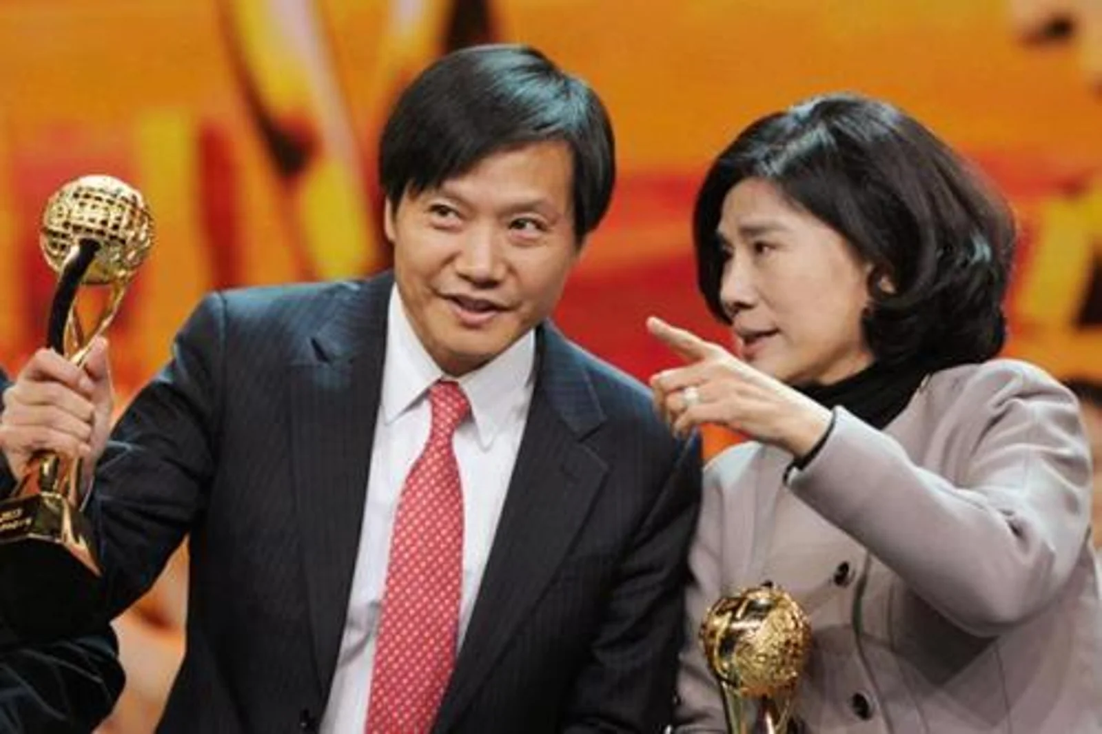 董明珠雷军新赌约:结局难料,但营销本身已经赢了