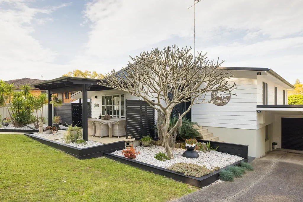 Nelson Bay 5房  Charismatic & Easy Care Home Among The Trees
