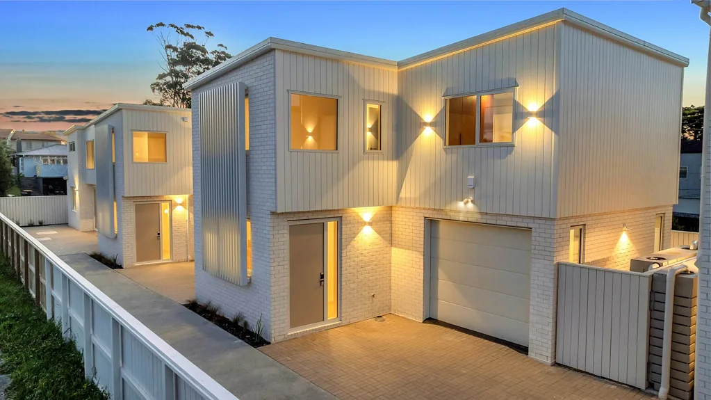 Henderson 3Kwarto BRAND-NEW ARCHITECTURALLY DESIGNED HOMES