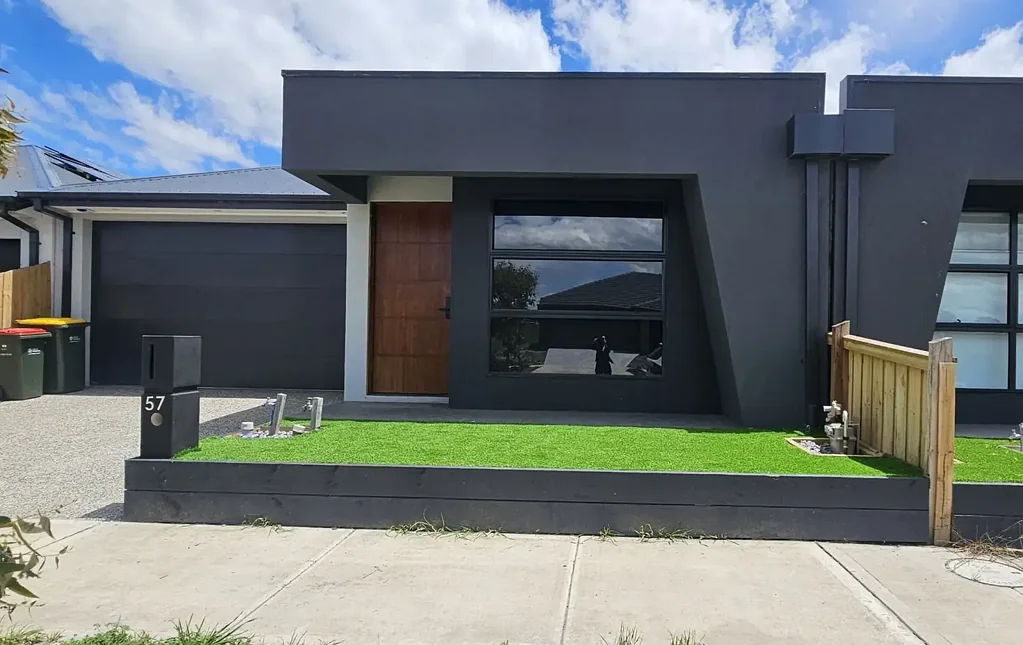 Dual Master Bedrooms with Ensuites – Wollert