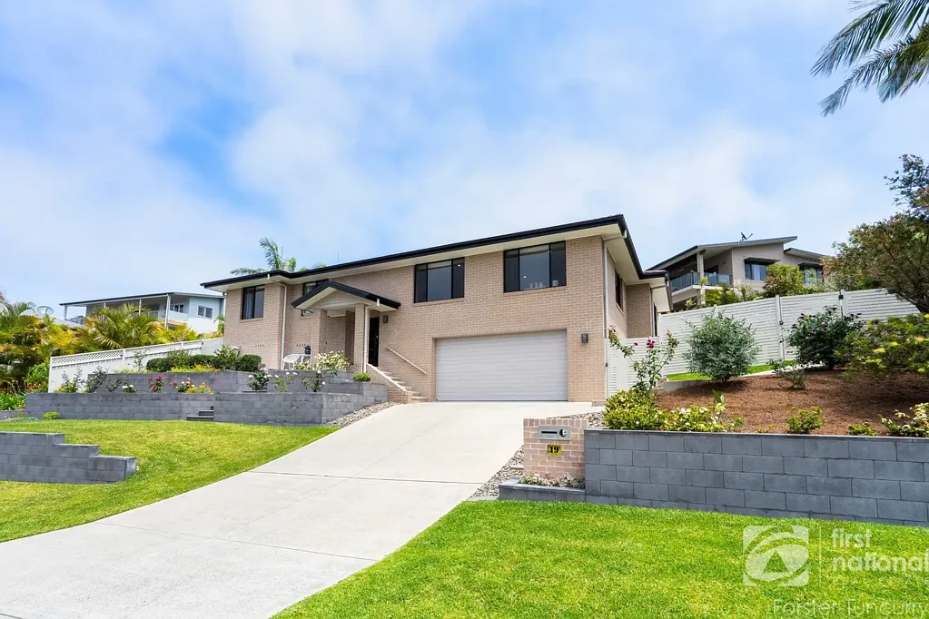 Forster 3 Slaapkamer Spacious, Contemporary Home in Forster's Sought-After Palms Estate