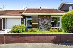 18 Nikau Grove, Woburn