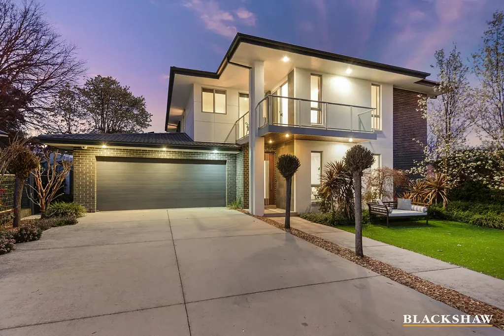 4 Higgs Place, Hughes, ACT 2605