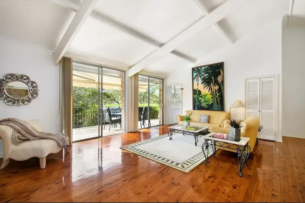 Spacious Family Home with Separate Flat