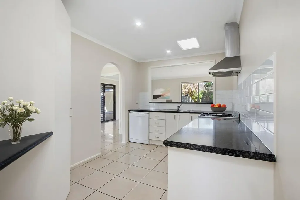 Comfortable 3-Bedroom Home with Generous Outdoor Space!!