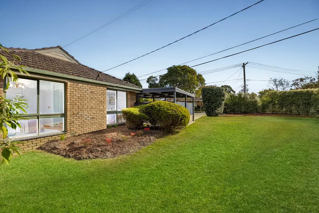 18 Winnifred Crescent, Knoxfield, VIC 3180