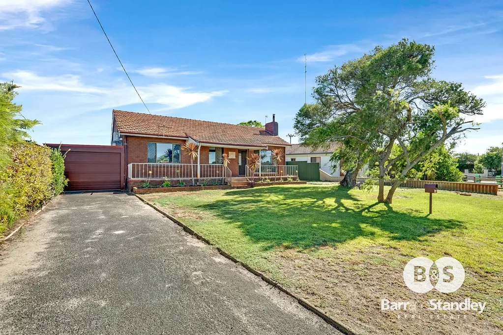14 Dyinda Street, Carey Park, WA 6230