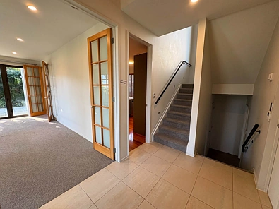 Convenient Remuera Living