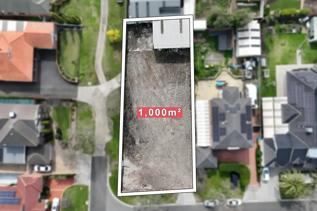 Hillside A Rare 1000m2 Opportunity in Prestigious Regency Estate