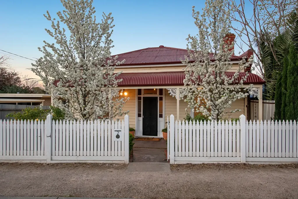 Ironbark 3Phòng ngủ Your Next Chapter with Side Access