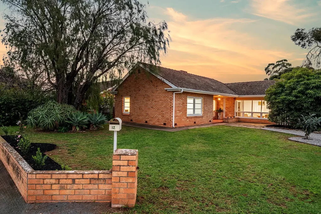 12 Lynne Court, Marion, SA 5043