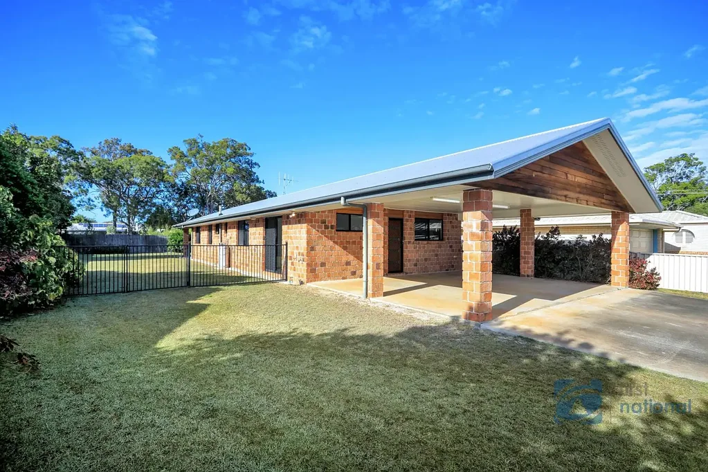 Woodgate 3房  Just 300m to the Beach – Coastal Living at Its Best!