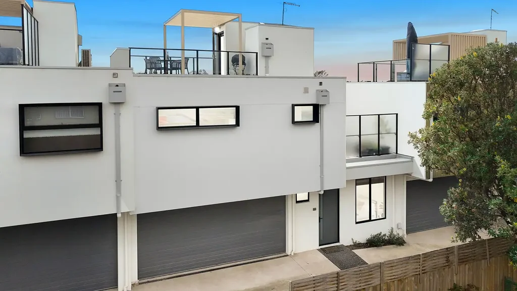 2/452 Station Street, Bonbeach, VIC 3196