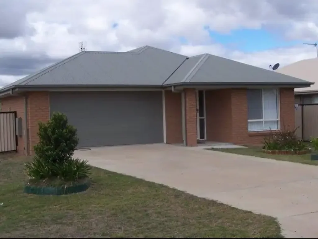 1 Henry Court, Tara, QLD 4421
