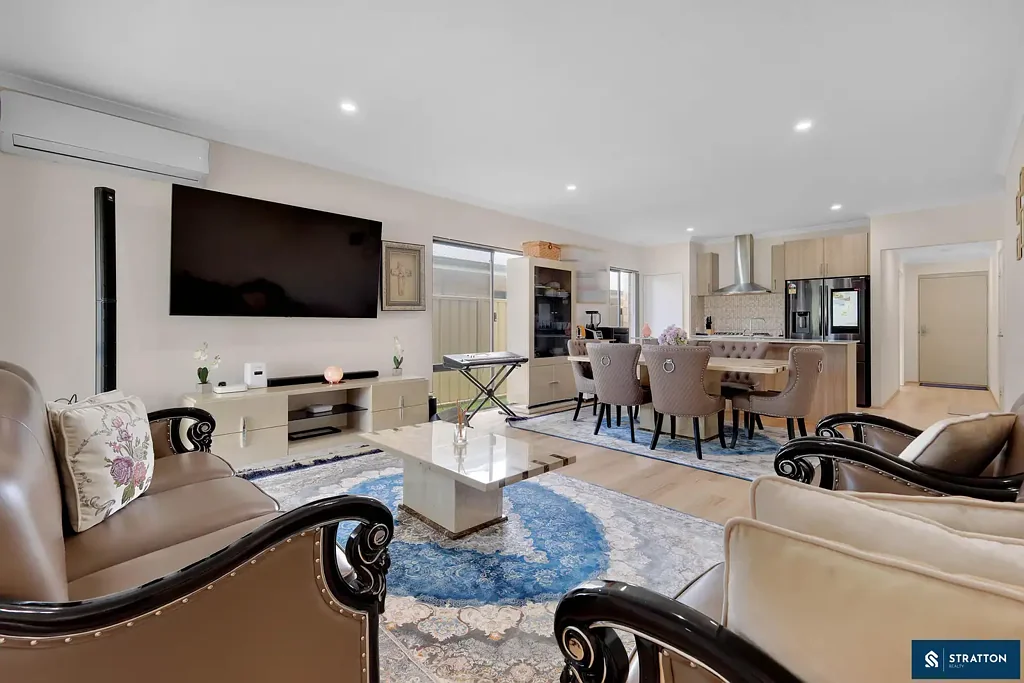 Maddington 4Kwarto 2020 Build Move-In Ready Home with No Strata Fees!!