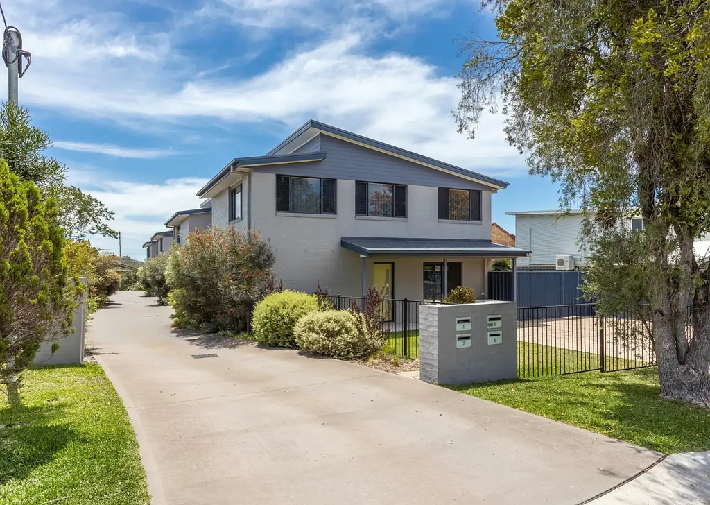 Modern & Exclusive Taree West Townhouse
