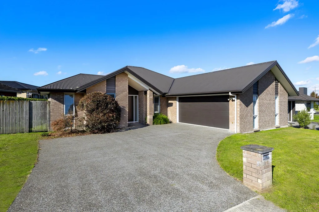 Huntington 4ਬੈੱਡਰੂਮ Family Living in a Convenient Rototuna Location