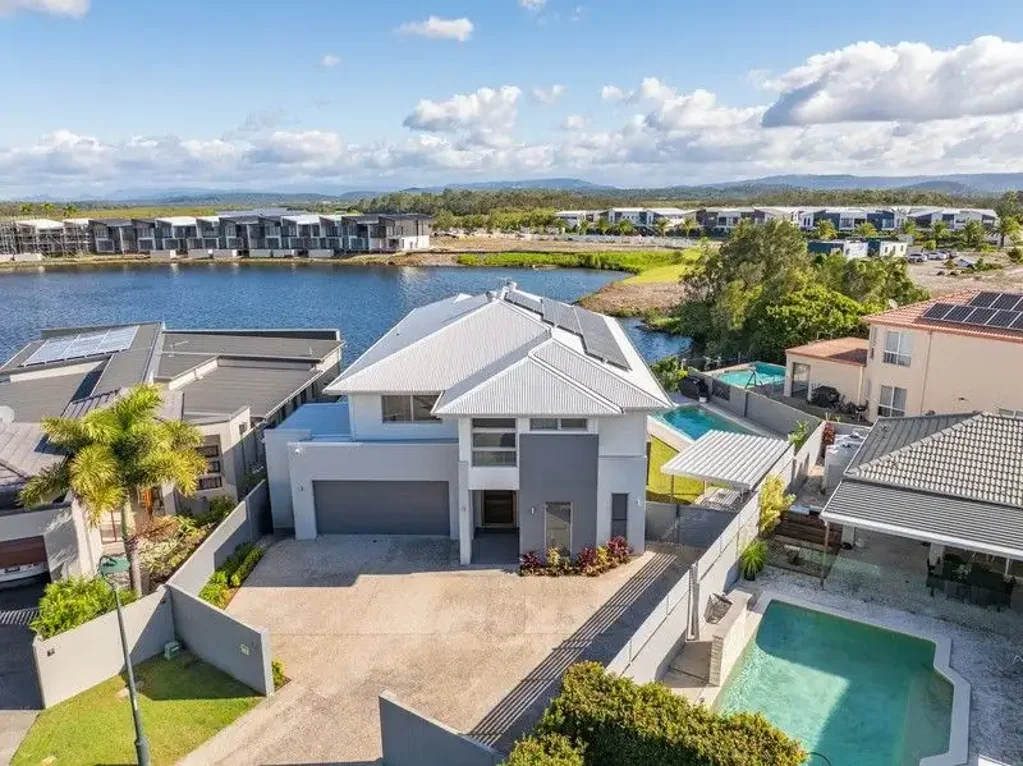14 Kim Court, Helensvale, QLD 4212