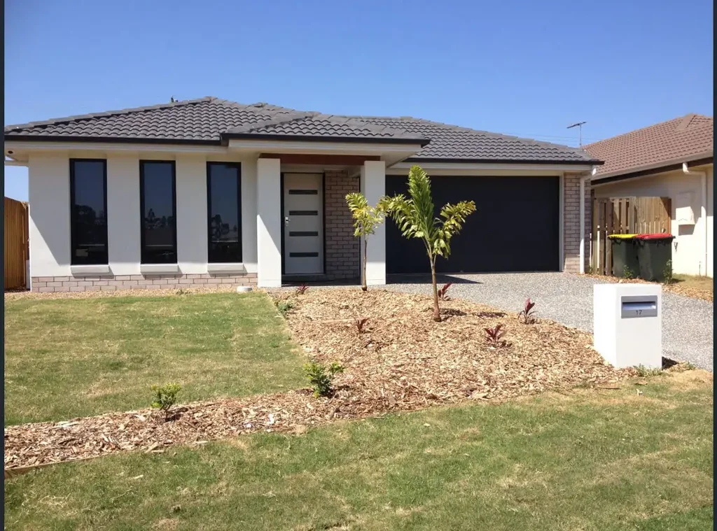 17 Honeyeater Crescent, Dakabin, QLD 4503