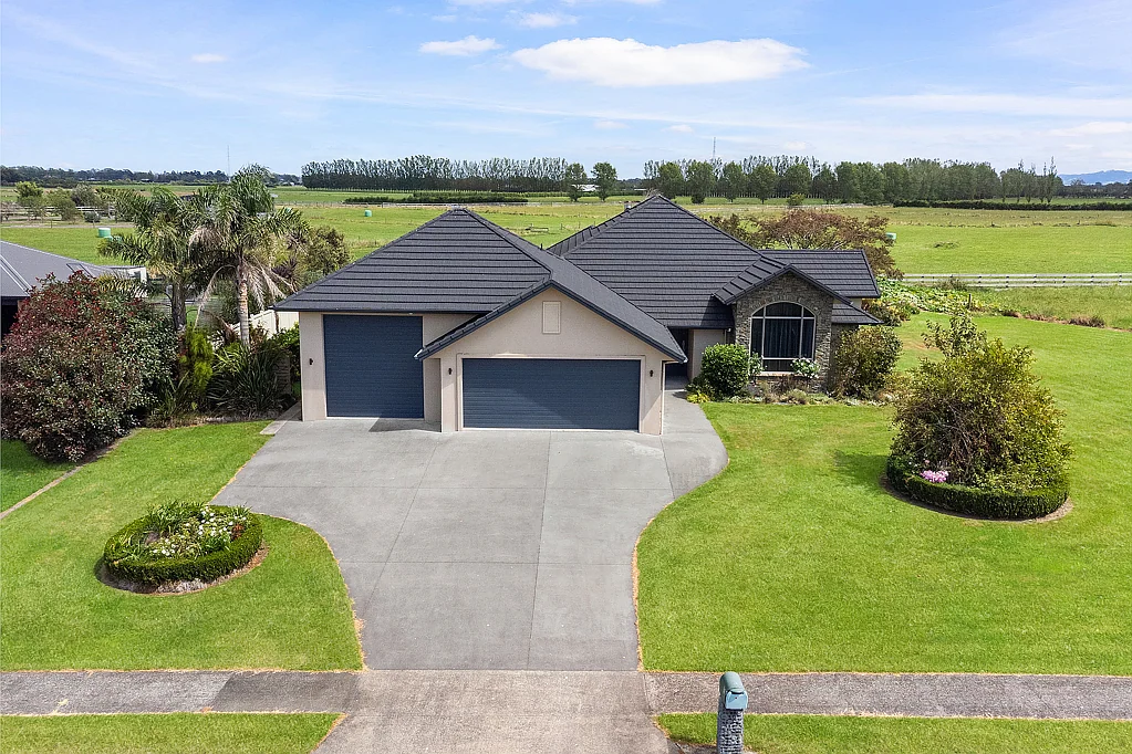 Te Aroha 4Moenga Space, style & abit extra