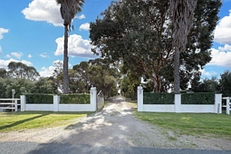 57 Douglas Road, Swan Hill