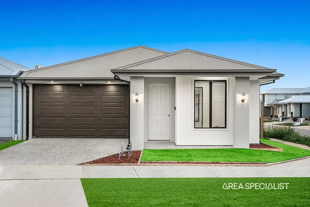 Werribee 4房  列出为：河滨庄园全新豪华住宅 - 可享受首次置业者计划和印花税优惠！ LISTED AS: Brand-New Luxury Home in Riverwalk Estate - FHOG & Stamp Duty Savings Available!