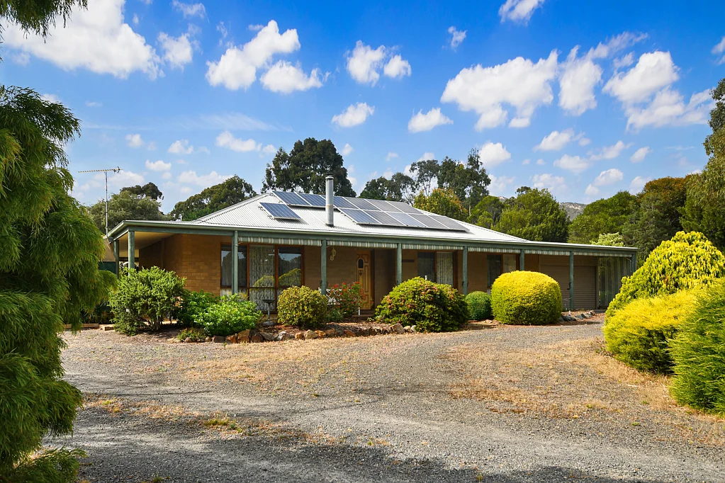 24 Cassell Ct, Pomonal, VIC 3381