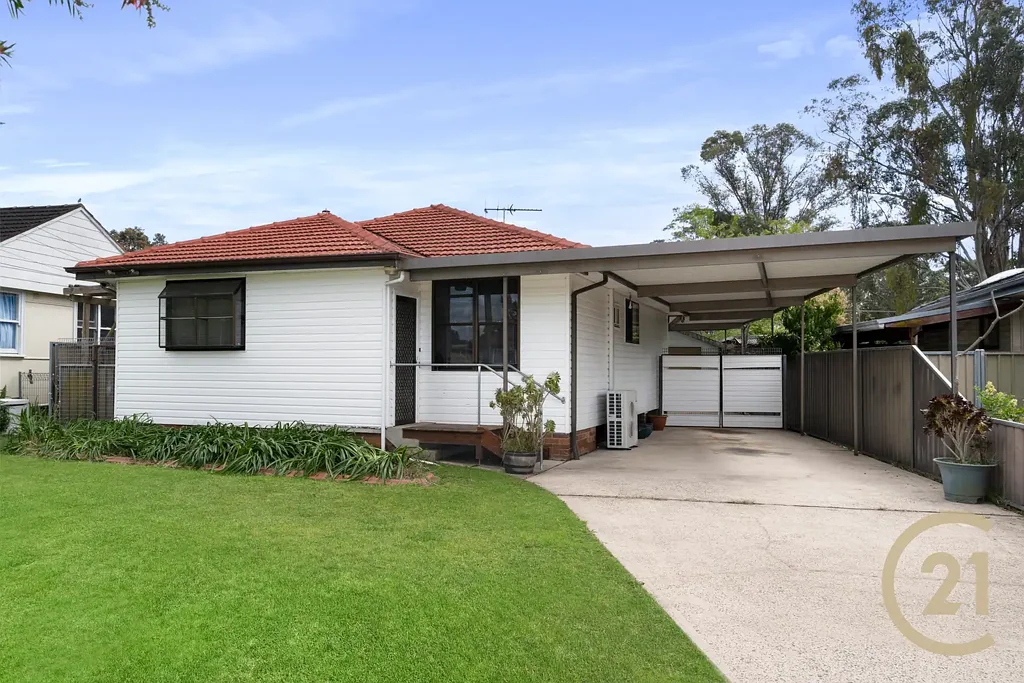 33 Gabo Crescent, Sadleir, NSW 2168