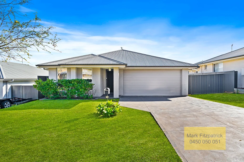 15 Kowald Street, Elderslie, NSW 2570